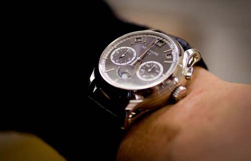 泰格豪雅手表摔坏需要更换哪些配件？