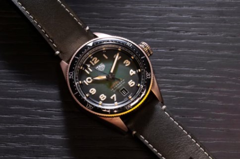 泰格豪雅手表如何保养表带？