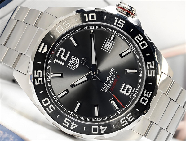 泰格豪雅腕表走走停停处理技巧