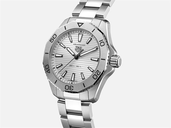 泰格豪雅腕表进水了如何处理